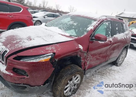 2015 Jeep Cherokee Latitude z USA, uszkodzony, nr VIN 1C4PJMCS1FW504272